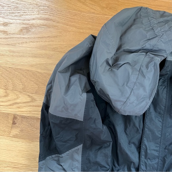 NORTH FACE Jacket M (10-12) - Picture 6 of 9